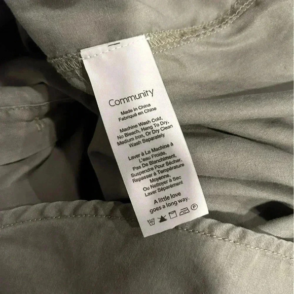 Aritzia  - Community Button Up - Picture 6 of 8